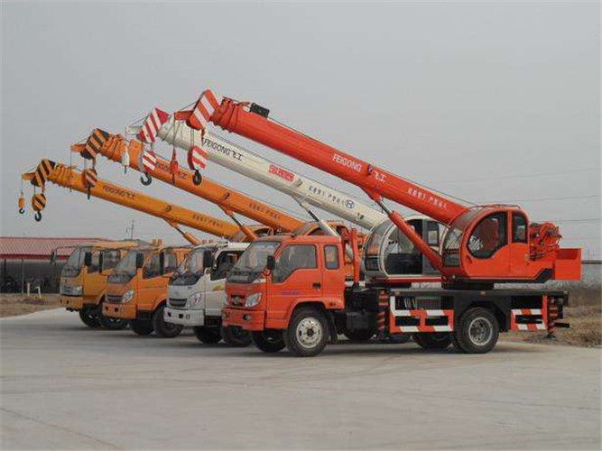 上城区设备出现故障导致停工，怎么处理？是否有备用设备替换？